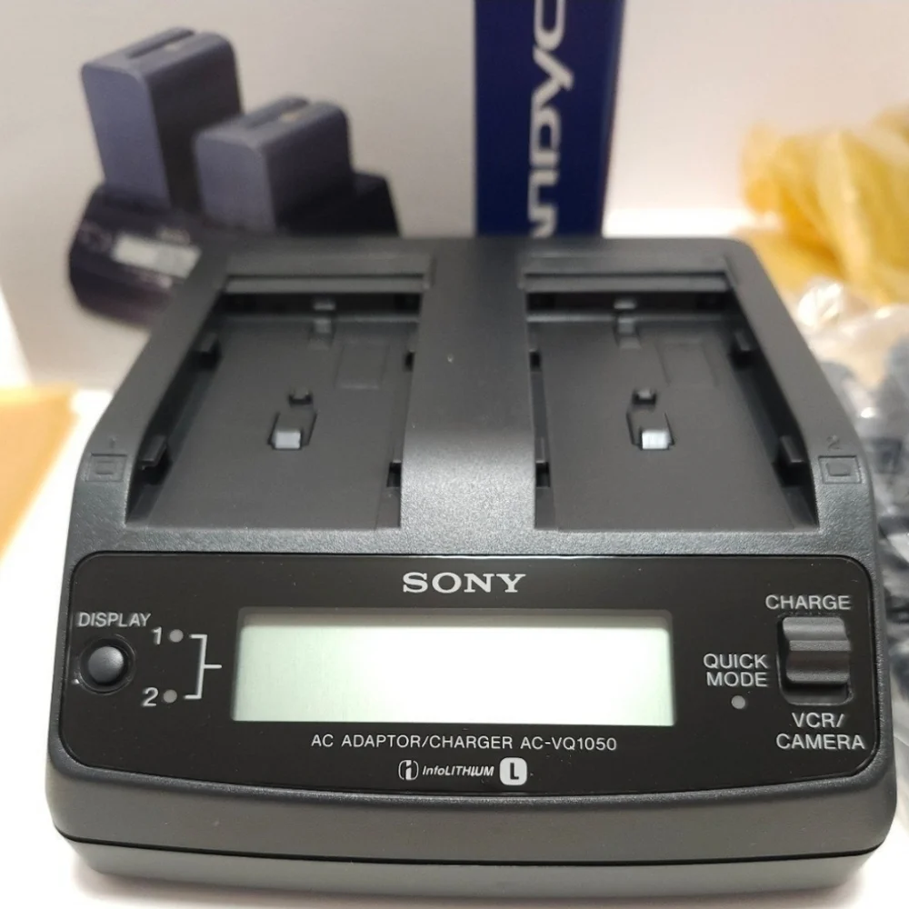 Sony AC-DC Adaptor/SuperQuick Charger for L-Series Batteries AC-VQ1050